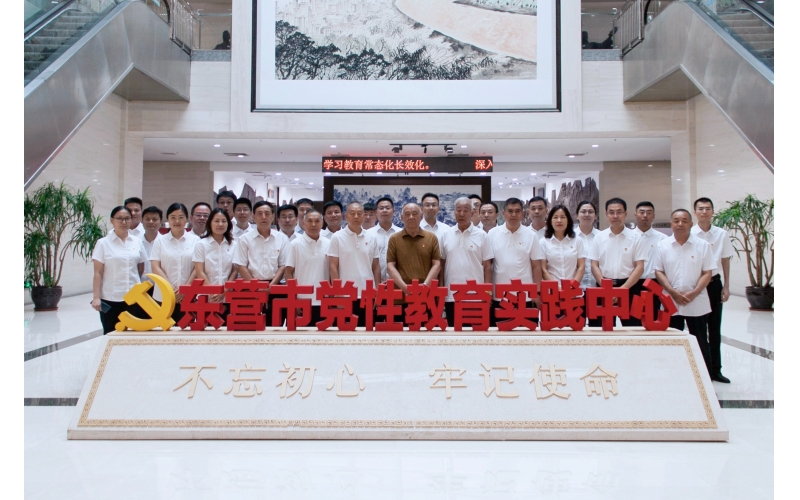 追尋紅色記憶 譜寫發(fā)展新篇丨天華實(shí)業(yè)集團(tuán)開展黨性教育活動(dòng)